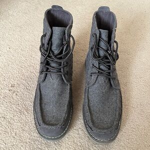 TOMS Grey Wool Suede Chukka Boots